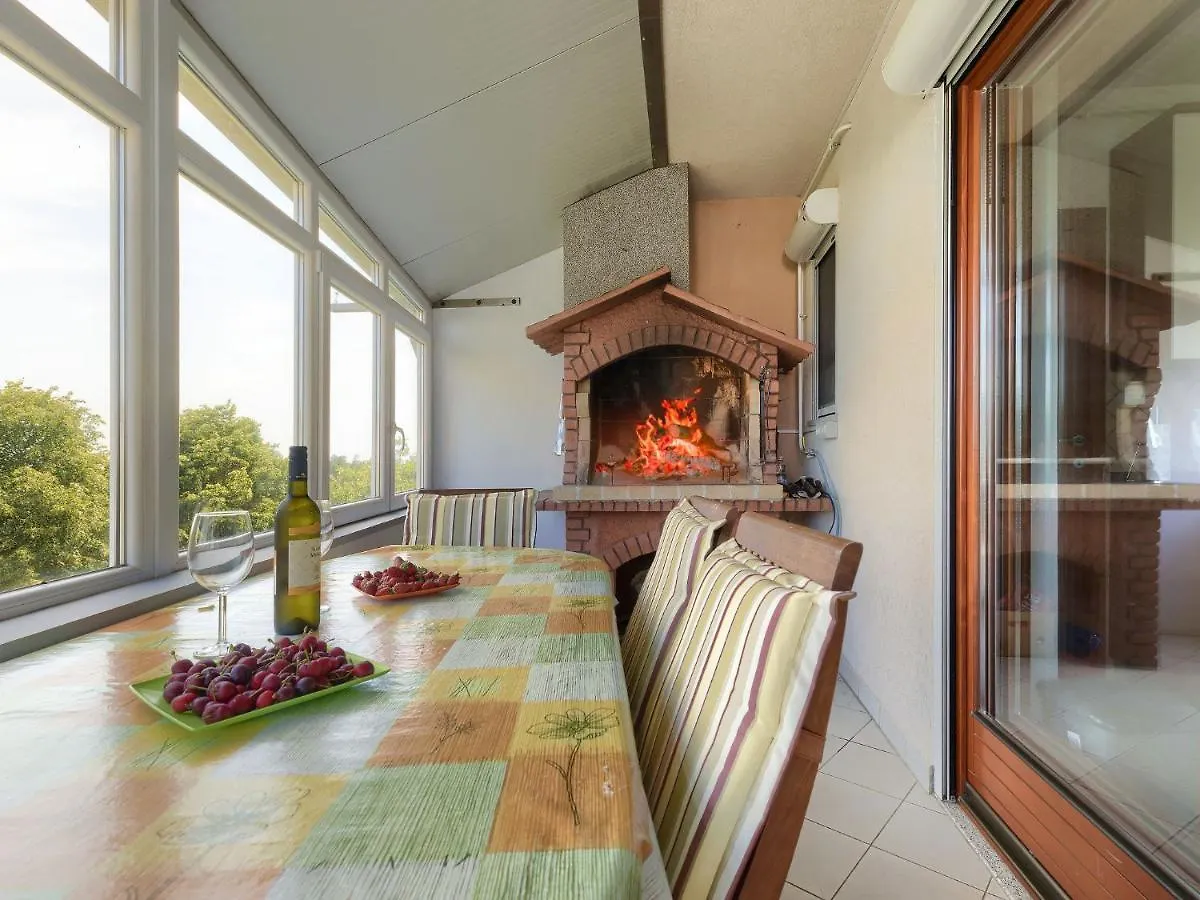 Apartment Matej By Interhome Pula