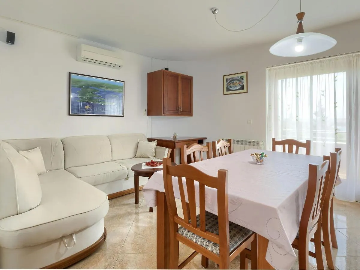 Apartment Matej By Interhome Pula