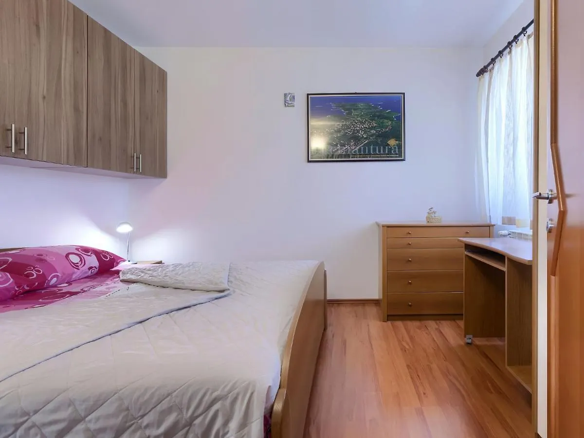 Apartment Matej By Interhome Pula