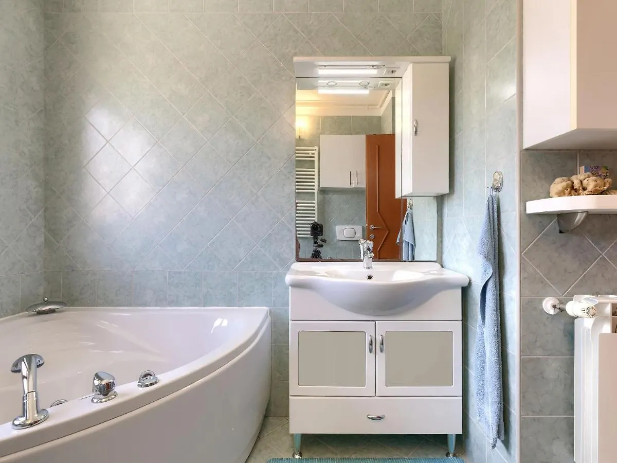 Apartment Matej By Interhome Pula