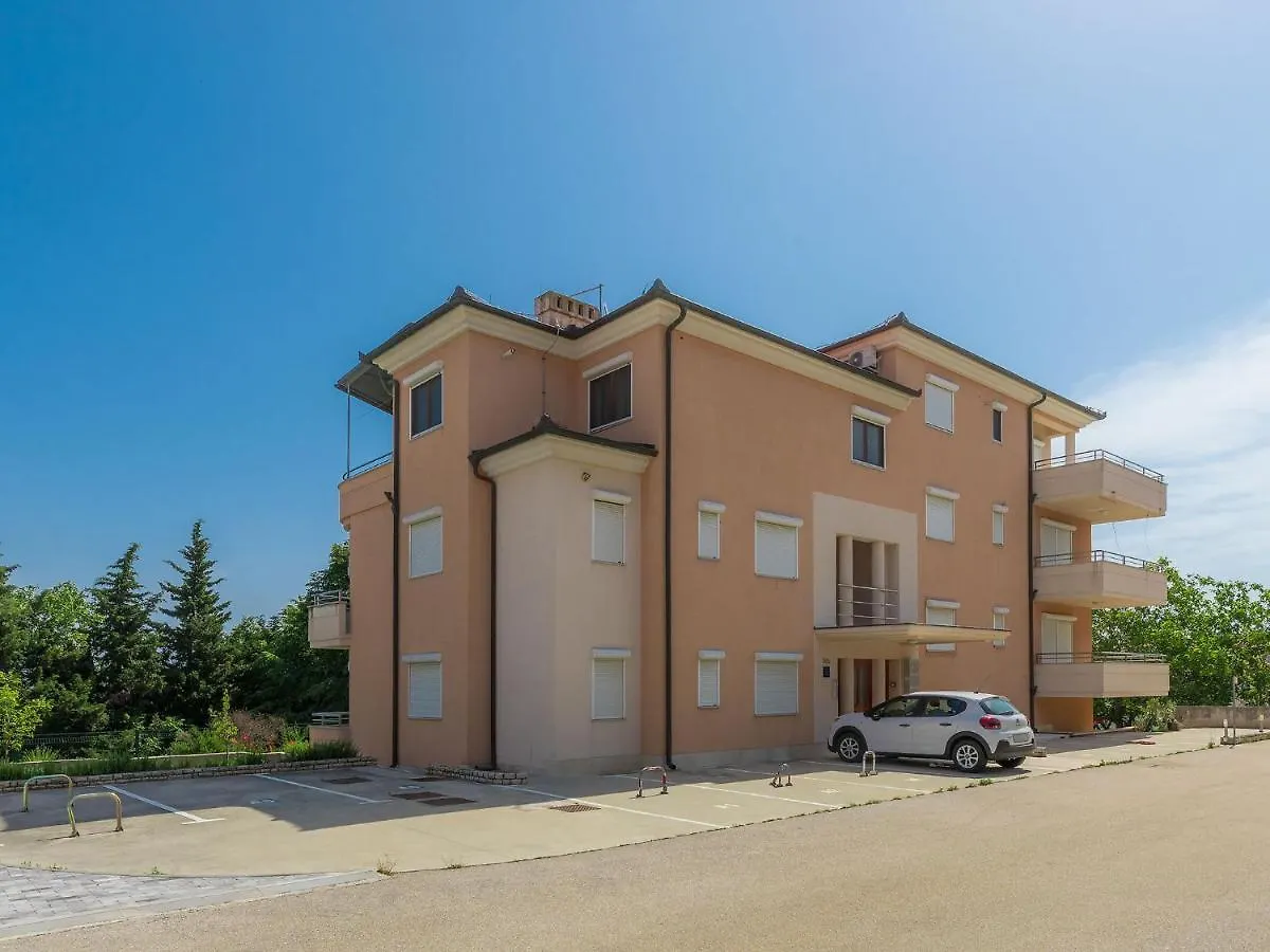 Apartment Matej By Interhome Pula