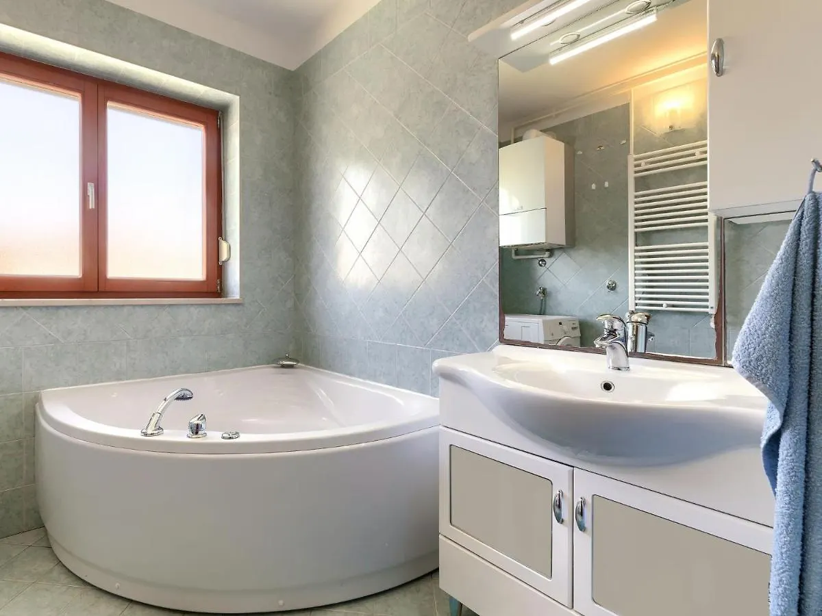 Apartment Matej By Interhome Pula