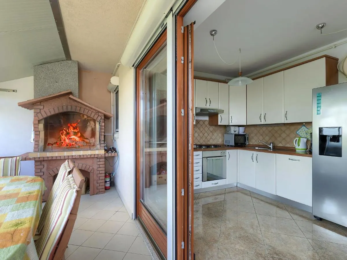 Apartment Matej By Interhome Pula