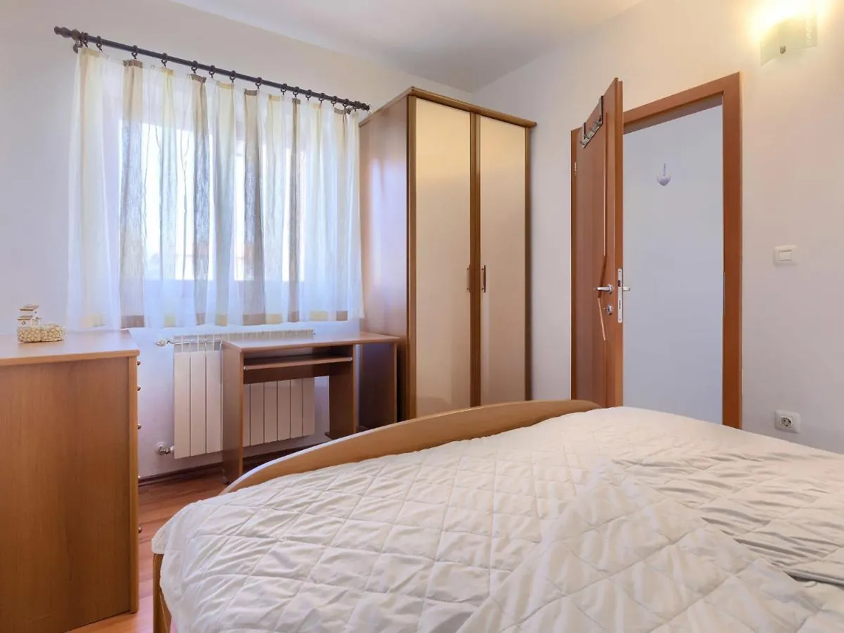 Apartment Matej By Interhome Pula